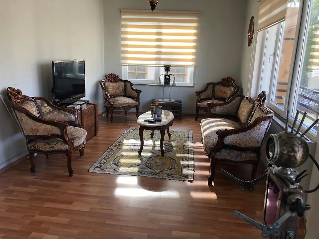 Antalya Kaleici Muhtesem Konum Genis Balkonlu Mutfakli Daire טורקיה